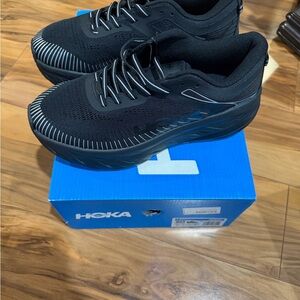 Hoka M Bondi 7 Blue Box Label